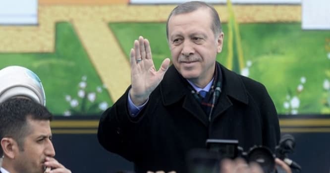 Ərdoğan cəbhədəki gərginlikdən danışdı və Azərbaycan mediasını örnək göstərdi - VİDEO