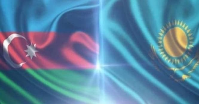 Qazaxıstanda Facebook Azərbaycan bayrağının rənglərinə büründü - FOTO