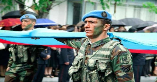 Könüllülər döyüş bölgəsinə axın edir - Blokada postları yaradıldı