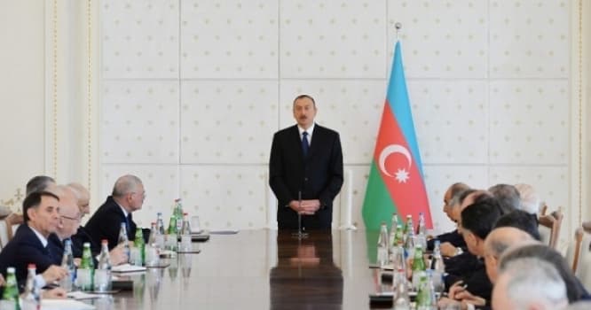 "Dollarlaşma meyillərinin qarşısı alınacaq" - Prezident