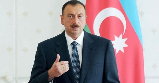 İlham Əliyev İstanbulda cəbhədə baş verənlərdən danışdı
