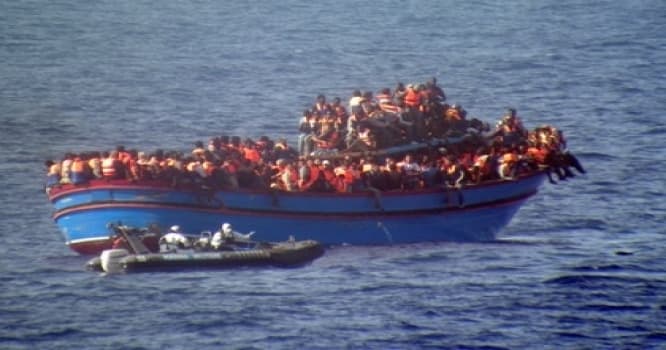 Daha bir miqrant faciəsi - 400 ölü