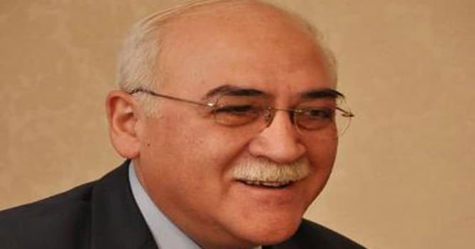İsa Qəmbər baba oldu