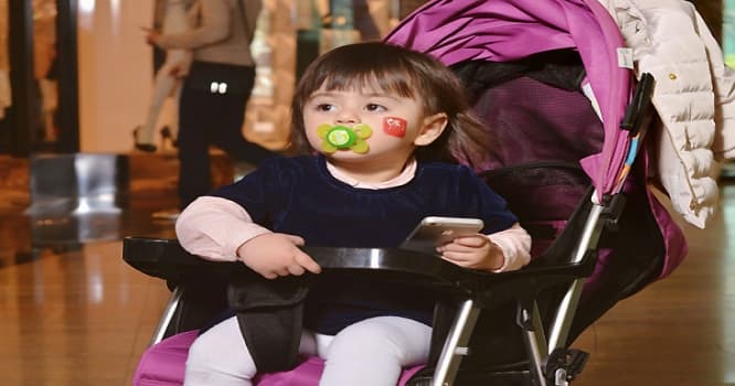 Azərbaycanın 3 ticarət mərkəzində uşaqların üzü boyadılır - FOTOLAR