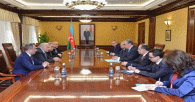 Spiker Qazaxıstan Senatının sədri ilə görüşüb