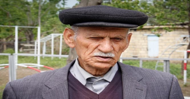 "Dinc sakinləri atəşə tuturlar" - VİDEO
