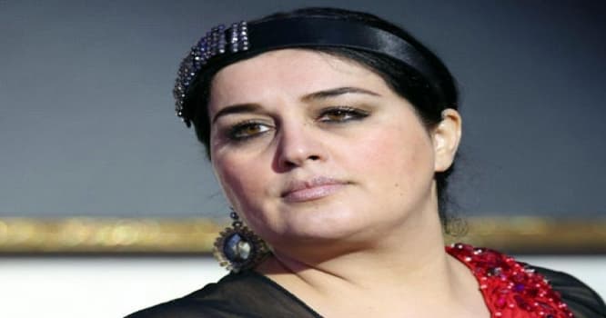 Elza Seyidcahanı döyüblər?