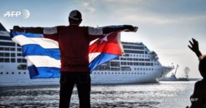 Kubaya son 50 ildə ilk dəfə ABŞ-ın səyahət gəmisi gəlib - FOTO