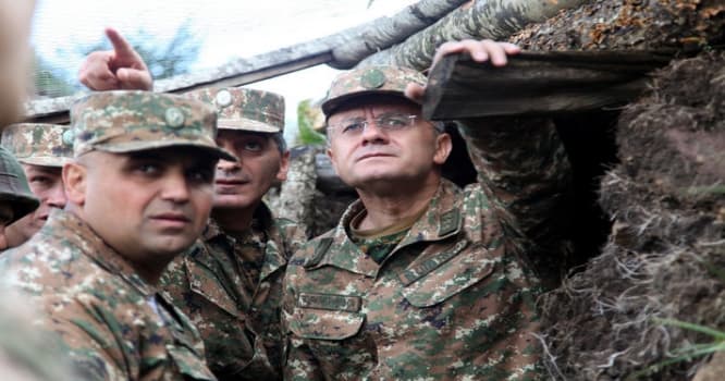 "Döyüşlər hər an başlaya bilər" - Müdafiə naziri