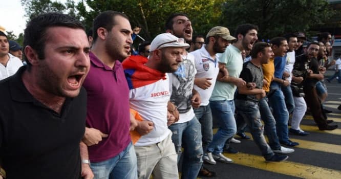 Ermənistanda yezidilər ayağa qalxdı
