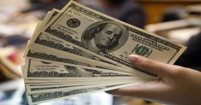 Dolların sabaha olan məzənnəsi - Manat cüzi bahalaşıb
