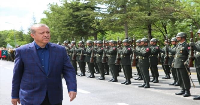 Ərdoğan ordunu ziyarət etdi - FOTO