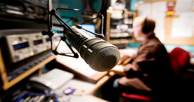 Radioların səhər proqramlarında Efir mədəniyyətinə zidd hallar