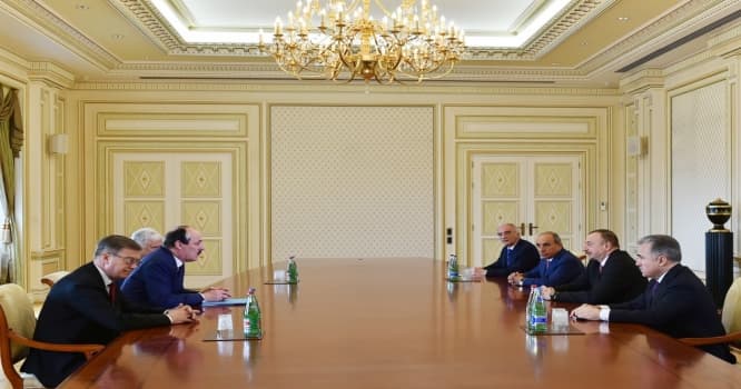 İlham Əliyev Dağıstan Respublikasının başçısını qəbul edib