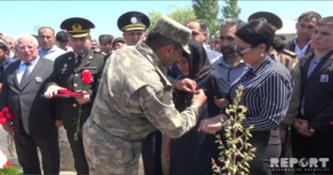Neftçalada şəhid gizirin medalı ailəsinə təqdim edilib - FOTOLAR