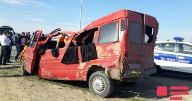 Azərbaycanda dəhşətli qəza: 4 ölü, 7 yaralı var