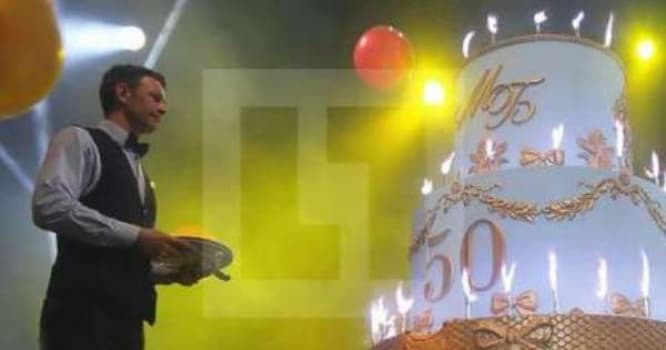 Məşhurlar rusiyalı oliqarxın 250 milyonluq ad günündə - VİDEO