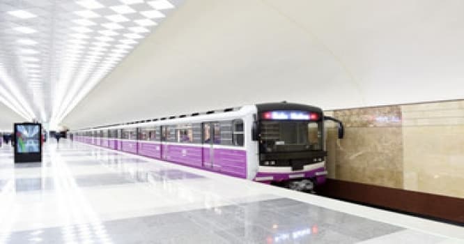 "Avtovağzal" metro stansiyasının keçidinə su sızıb