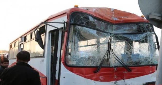 Bakıda marşrut avtobusu ağır qəza törətdi - Ölən var