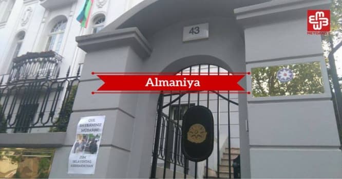 Azərbaycan səfirlikləri qarşısında gənc fəalların həbsinə etiraz aksiyaları - FOTOLAR