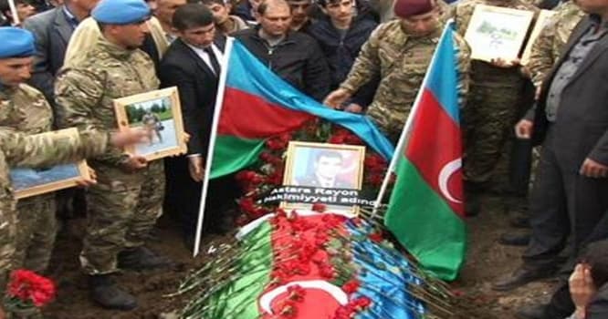 Şəhid əsgərlər mükafatlandırıldı - VİDEO
