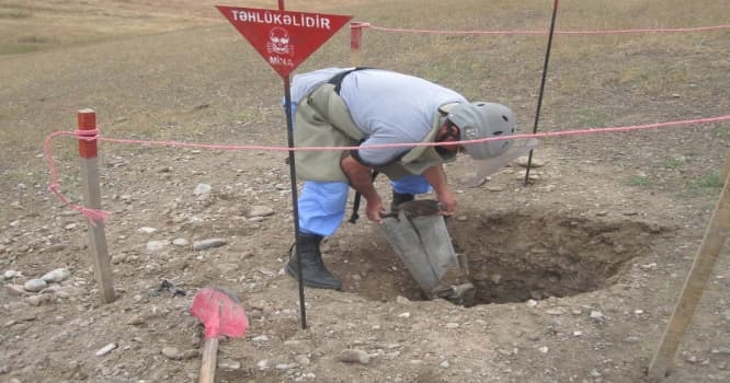 Füzulidə 4 ədəd partlamamış mərmi tapılıb