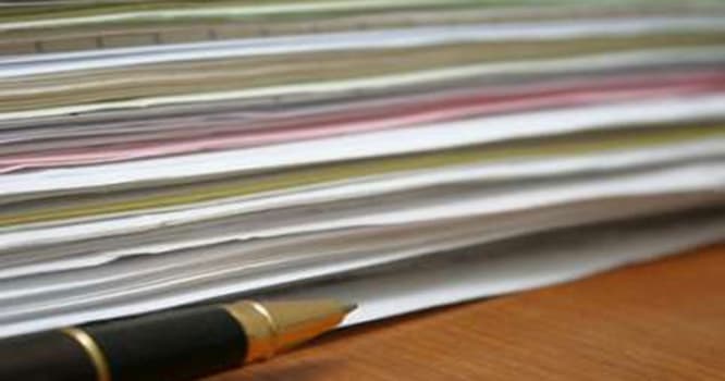 Nazirin keçmiş müşaviri arxiv sənədlərini yandırdı - Vəkil