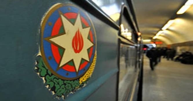 Bakı metrosunda təhlükəli qadın - FOTO