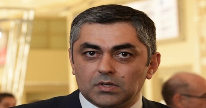 Yeni nazirin apardığı kütləvi ixtisarların səbəbi