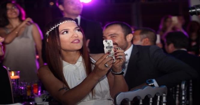 Demet Akalına əri ilə bağlı gözlənilməz təklif - FOTO