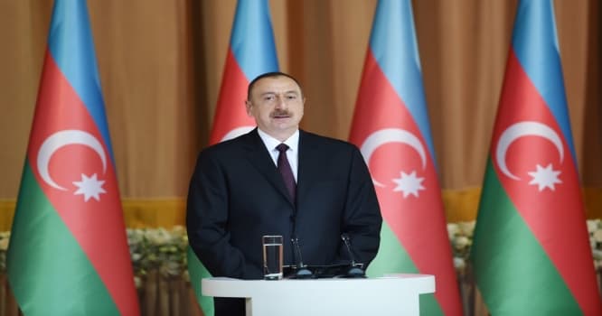 Biz indi regional nəqliyyat mərkəzinə çevrilirik - Prezident