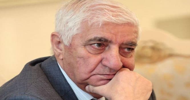 Xalq şairinin səhhəti getdikcə ağırlaşır