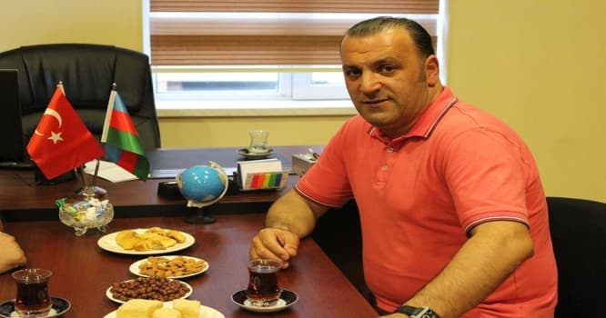 "Biznesə qoyduğum pullar batdı” - Azərbaycanlı müğənni