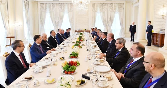 Binəli Yıldırımın şərəfinə ziyafət - FOTO