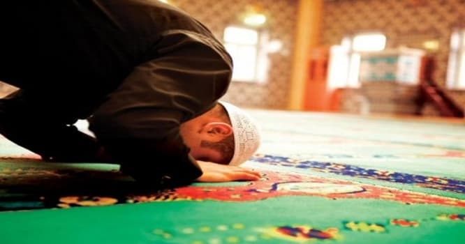 Namazı son vaxta qədər saxlamaq günahdır
