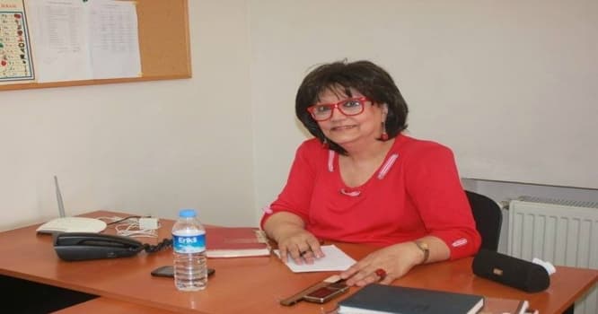 “4 il təhsil alıb, qaçır toyda oxuyur” - Xuraman Qasımova