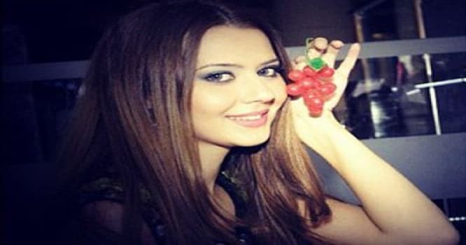 Oksana səfir seçildi - FOTO