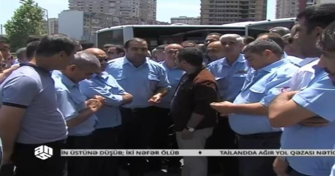Bağlanan avtobus xətlərinin sürücüləri etiraz aksiyasi keçirdi - VİDEO