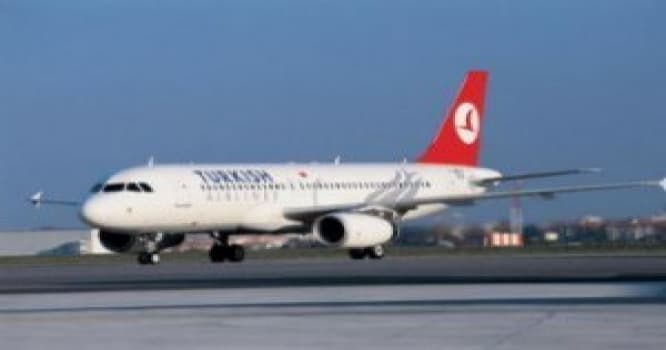 Türkiyə təyyarəsi məcburi eniş etdi