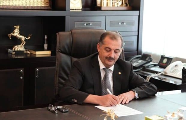 Vilyam Hacıyev 15 min manatlıq telefonu necə alıb? - FOTO