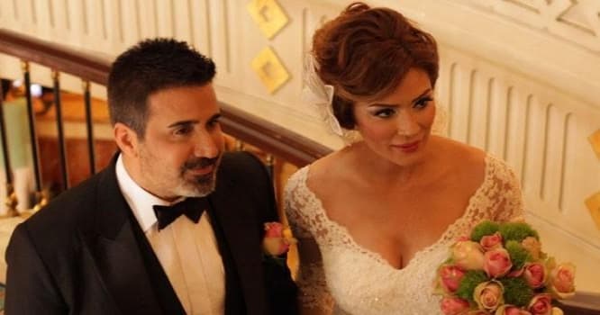 Əmrah xanımını belə təbrik etdi - FOTO