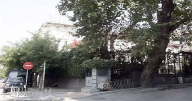 Türkiyənin Yunanıstandakı konsulluğunun binasına hücum olub