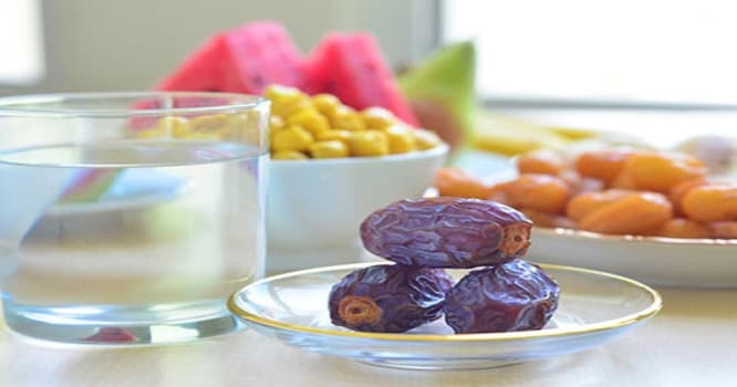 Ramazan ayında düzgün qidalanmaq üçün NƏ ETMƏLI?