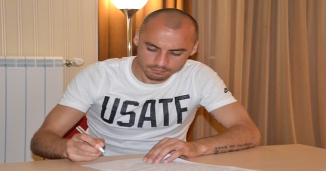 Azərbaycan millisinin futbolçusu Yerevan ermənisinin klubuna keçdi - ŞOK