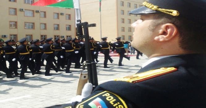 Azərbaycanda polislərlə bağlı yeni qərar
