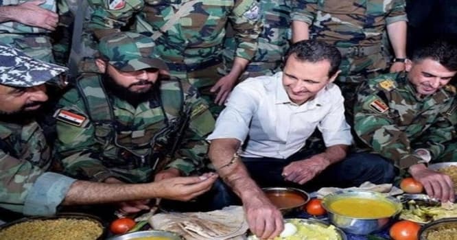 Bəşər Əsəd əsgərlərlə iftar açdı