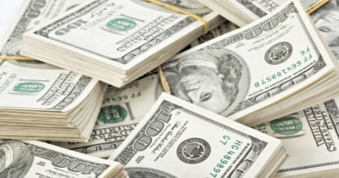 Dolların bu günə olan məzənnəsi - Manat ucuzlaşır