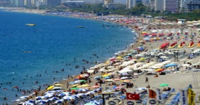 Antalyada dincəlmək istəyən rusiyalıların sayı təklifi 10 dəfə üstələyir