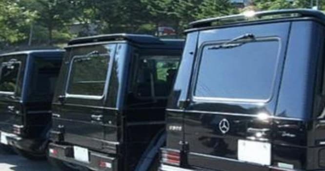 30 "Gelandewagen" paytaxtı bir-birinə vurdu