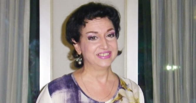 Əməkdar artist: "10 il ailəli oldum, boşandım və özümdən 12 yaş kiçik subay..." - VİDEO